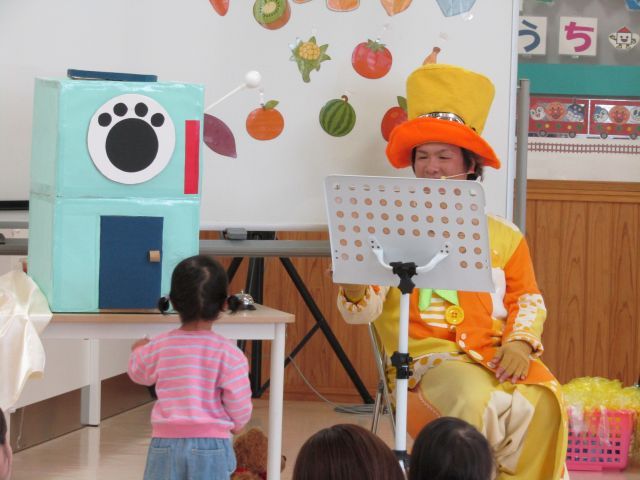 オリジナル絵本の読み聞かせスタ～ト!!