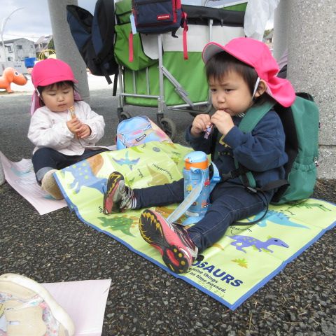 到着したらすぐに水分補給　