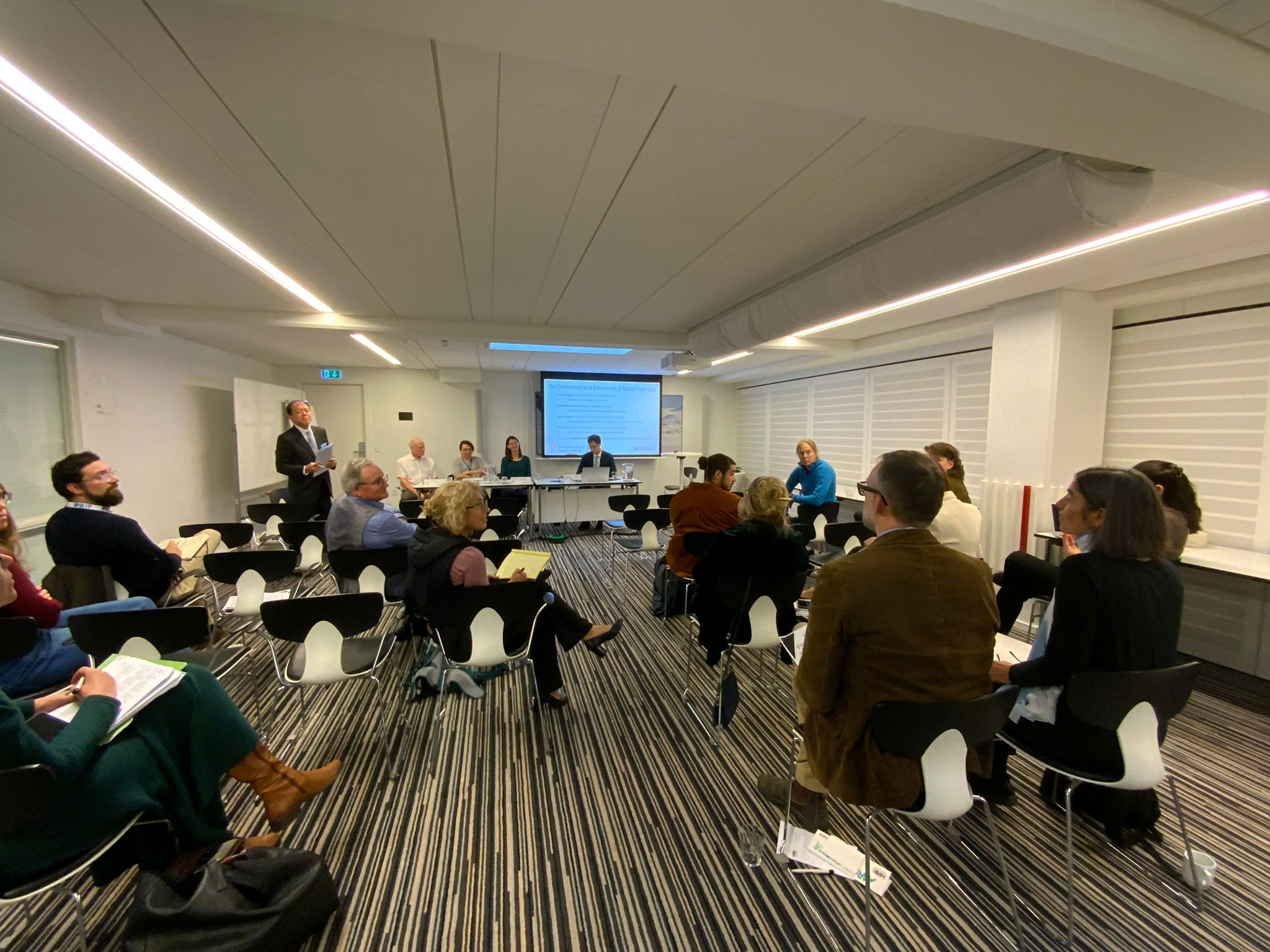 1時間という短いセッションでしたが、Q & Aの時間も確保し、議論も盛り上がりました。