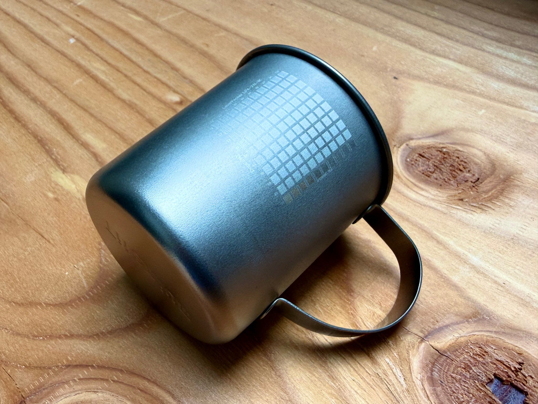 金属・円筒のものにも加工できます