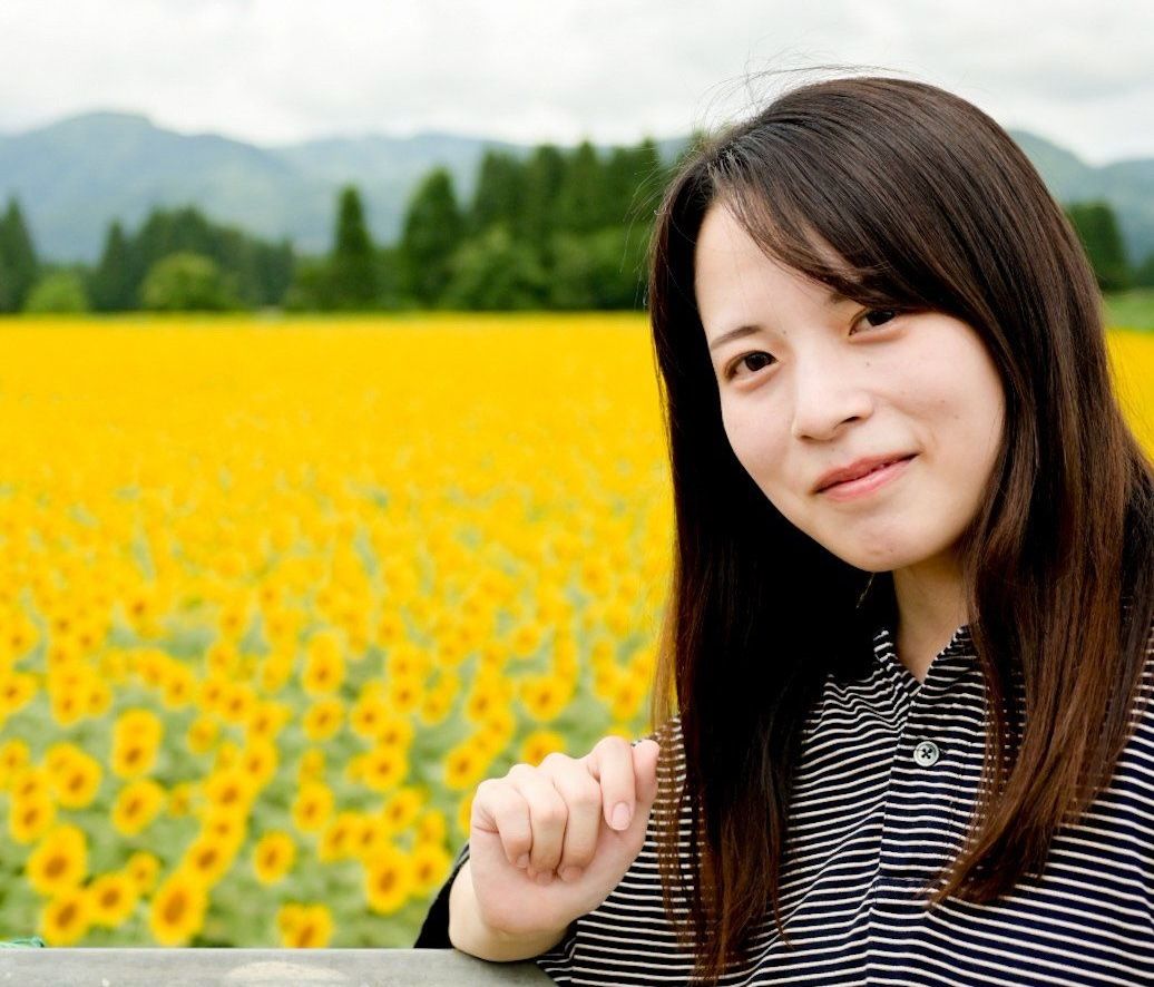 新潟へ発酵旅をした際に撮った写真。ひまわり畑が絶景。