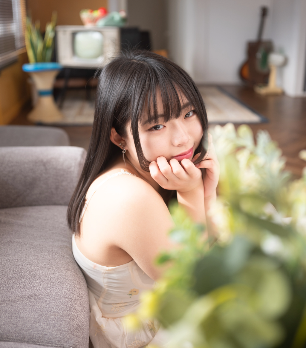 専属モデル 白瀬藍子
未経験から所属後5ヶ月間のポートレート活動でフォロワー10,000人達成