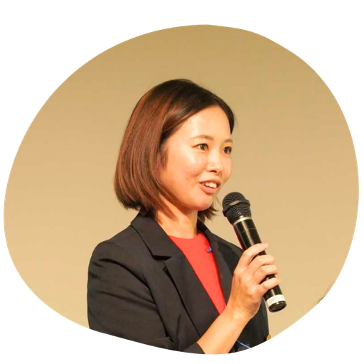冨田 真帆さん
大人の島留学を機に移住!現在は島留学生の島生活をサポート(島前ふるさと魅力財団 環流事業部)