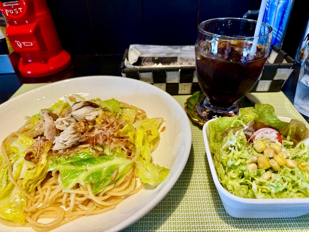 銚子セレクト市場で銚子パスタ (キャベツ・にんにく・鯖)