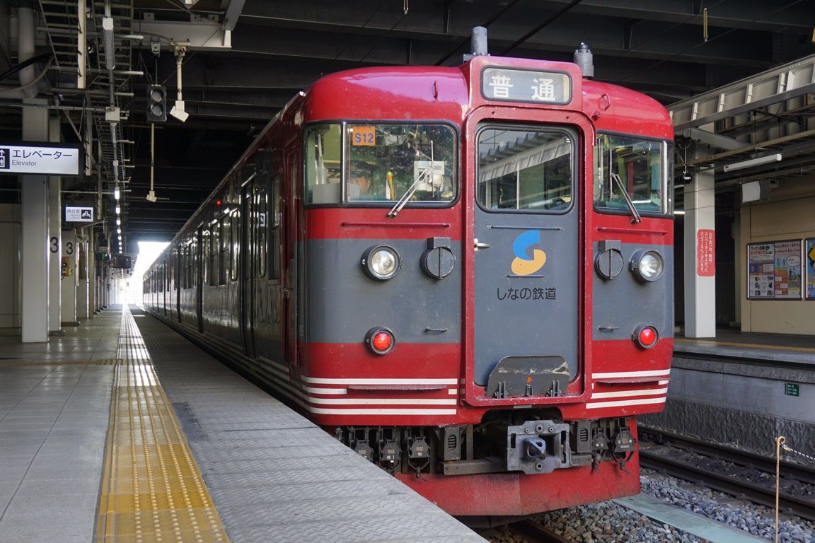 長野から上田まで乗車したしなの鉄道の普通 軽井沢行