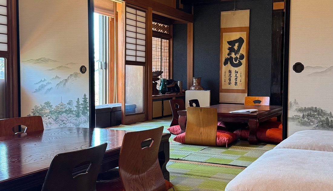 【山梨県】一棟貸し宿　庭園の家