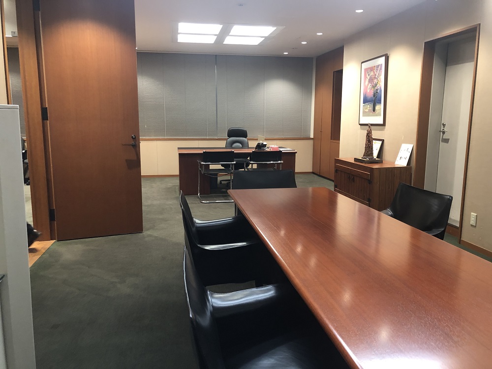 YSビル 社長室
