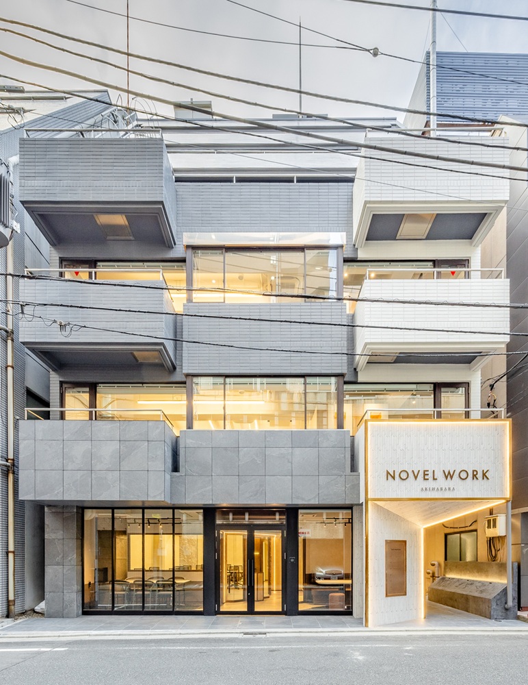 NOVEL WORK AKIHABARA（旧:コマツビル）