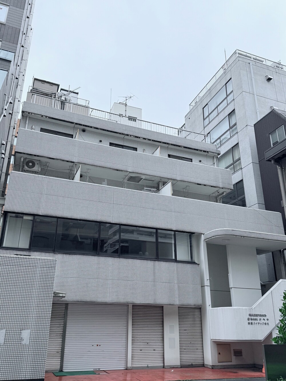 サンフロンティアビル（空ビル）