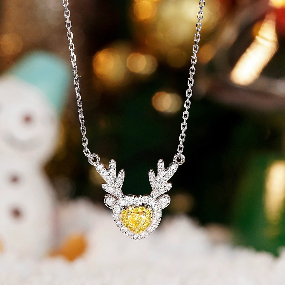18K Yellow Gold Fashion Pendant Necklace with Real Diamond