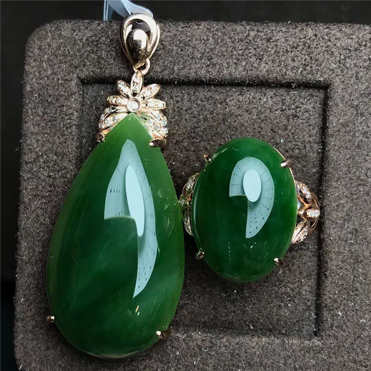 18k Gold South Africa Real Diamond Natural Green Jade Necklace Pendant Ring Beautiful Jewelry Set for Women